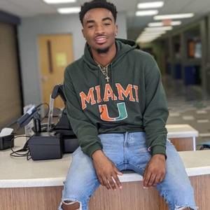 Meet your Posher, Elijah